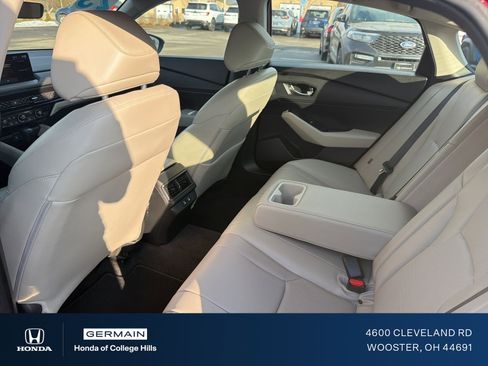 Used 2023 Honda Accord EX-L image 11