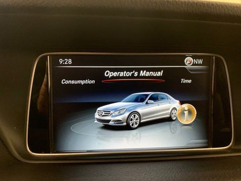 Used 2016 Mercedes-Benz E 350 4MATIC Sedan image 26