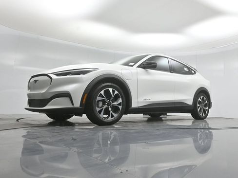 New 2026 Ford Mustang Mach-E Select RWD image 40