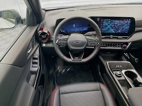 New 2026 Chevrolet Equinox RS image 25