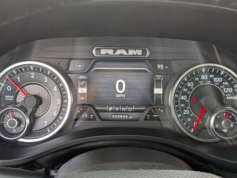 Used 2024 RAM 1500 Laramie AWD/4WD image 8