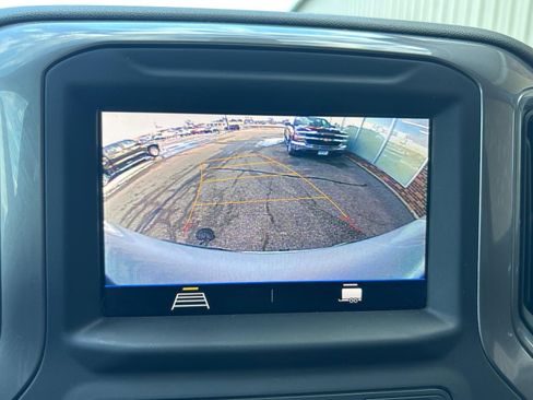 Used 2021 Chevrolet Silverado 1500 Custom AWD/4WD image 16