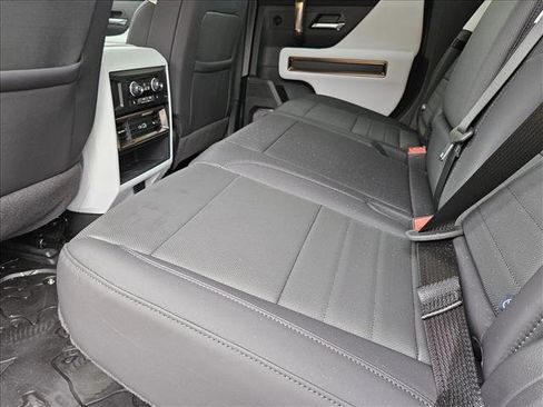 New 2025 GMC Hummer EV 3X w/ Extreme Off-Road Package image 16