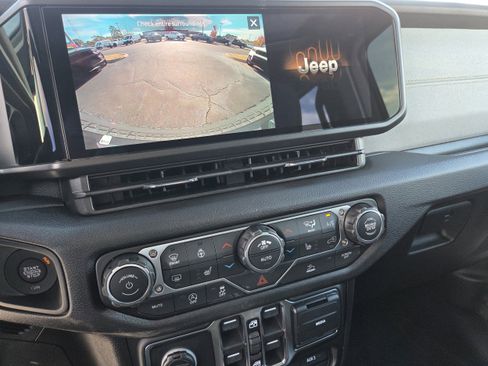 New 2026 Jeep Wrangler Unlimited Sport image 9