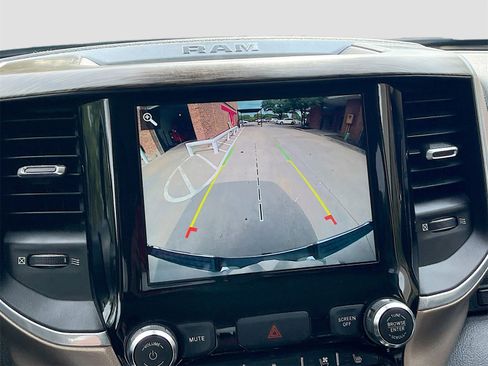 Used 2020 RAM 1500 Laramie image 14