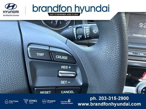 Used 2019 Hyundai Elantra SE FWD image 15