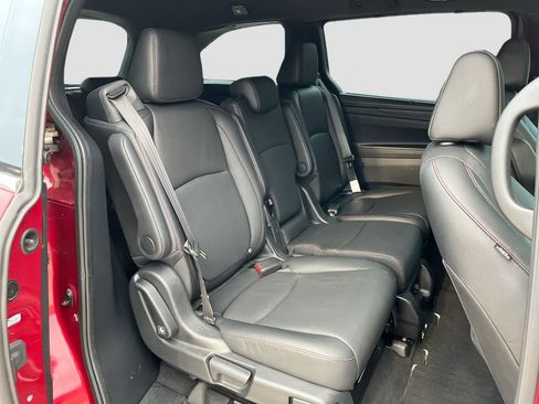 Used 2024 Honda Odyssey Sport image 28