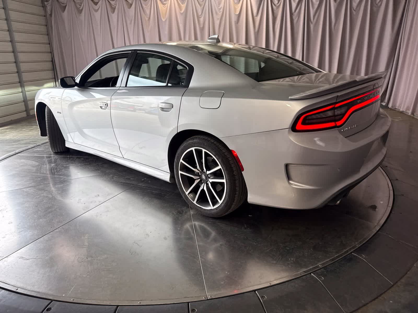 Used 2023 Dodge Charger R/T RWD image 7