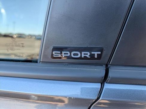 Used 2025 Volkswagen Jetta Sport image 10