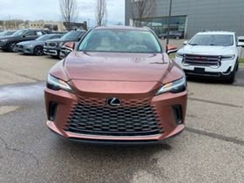 Used 2023 Lexus RX 350 w/ Accessory Package (Z1) AWD/4WD image 4