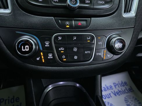 Used 2020 Chevrolet Malibu LT image 23