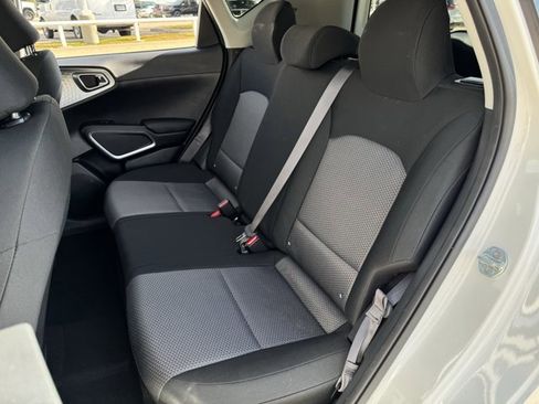 Used 2022 Kia Soul LX w/ Technology Package image 28