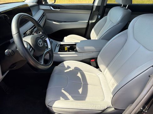 Used 2025 Hyundai Palisade SEL FWD image 9