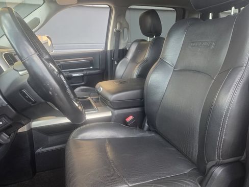 Used 2015 RAM 1500 Laramie w/ Convenience Group AWD/4WD image 14