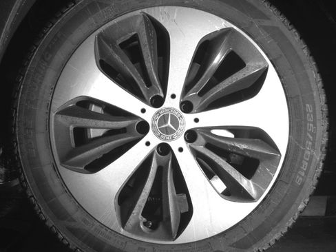 Used 2025 Mercedes-Benz GLB 250 4MATIC image 12