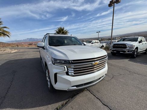 Used 2021 Chevrolet Suburban High Country image 7