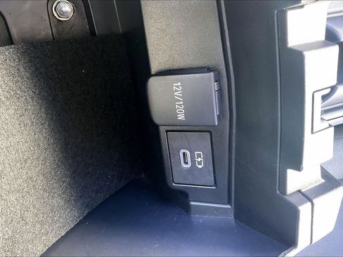 Used 2024 Toyota Corolla LE image 38