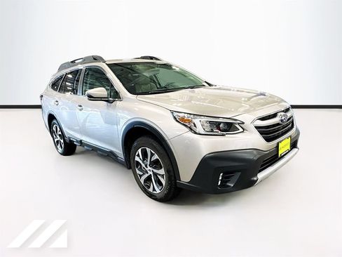 Used 2020 Subaru Outback Limited w/ Popular Package #2 AWD/4WD image 3