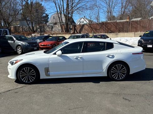 Used 2019 Kia Stinger image 2