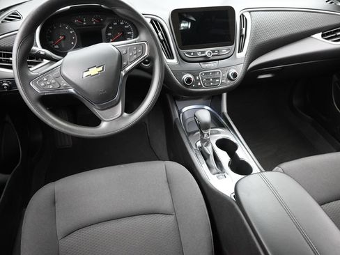 Used 2024 Chevrolet Malibu LT FWD image 15