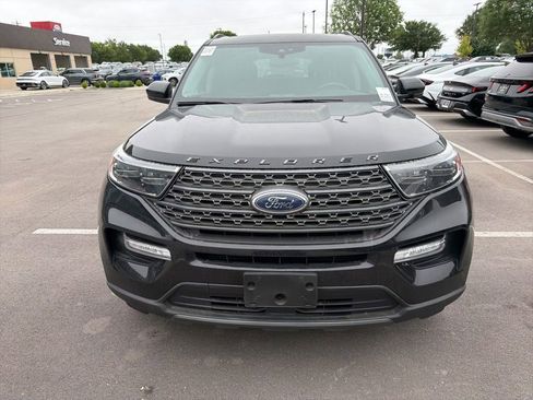 Used 2022 Ford Explorer XLT w/ Equipment Group 202A RWD image 16