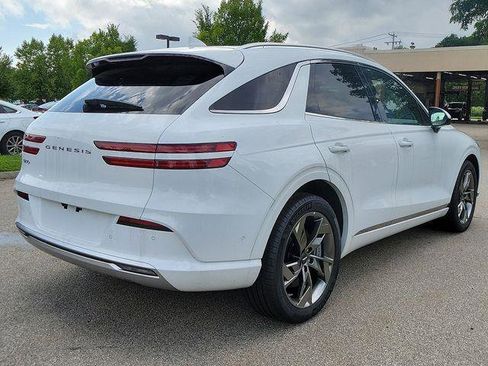 New 2024 Genesis Electrified GV70 Advanced image 3