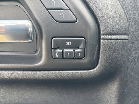 Used 2021 Chevrolet Silverado 3500 LTZ w/ LTZ Convenience Package image 26