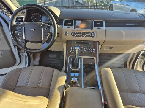 Used 2011 Land Rover Range Rover Sport HSE LUX image 22
