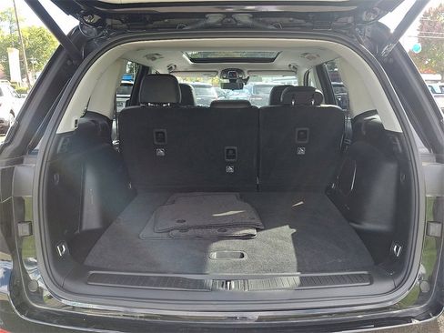 Used 2023 Jeep Grand Cherokee 4WD 4xe w/ Luxury Tech Group II image 28