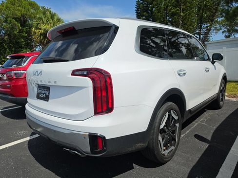 Used 2024 Kia Telluride S w/ S Sunroof Package FWD image 14
