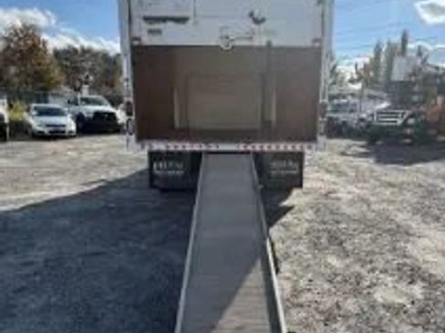 Used 2008 Ford E-350 and Econoline 350 Super Duty image 6