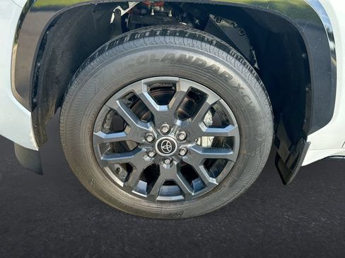 Used 2023 Toyota Sequoia Platinum AWD/4WD image 10