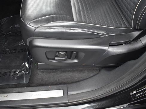 Used 2022 Land Rover Discovery HSE R-Dynamic image 11