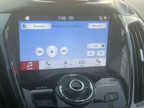 Used 2016 Ford C-MAX Energi SEL w/ Equipment Group 302A FWD image 10