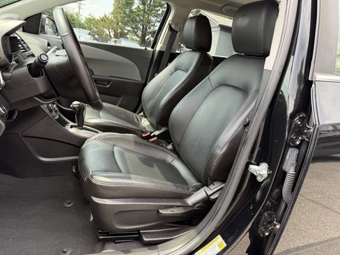 Used 2016 Chevrolet Sonic LTZ FWD image 9