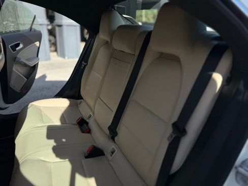 Used 2019 Mercedes-Benz CLA 250 image 25
