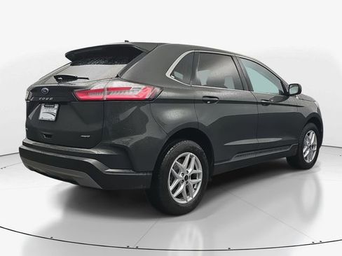 Used 2024 Ford Edge SEL image 9