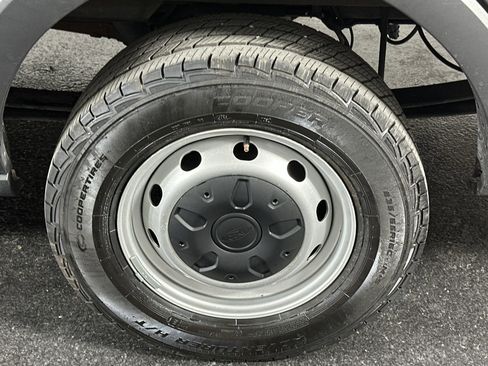 Used 2020 Ford Transit 350 XL image 14