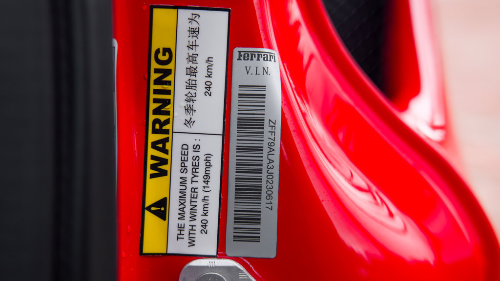 Used 2018 Ferrari 488 GTB RWD image 37