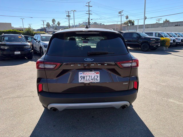 Used 2023 Ford Escape SE w/ PHEV Premium Package FWD image 4