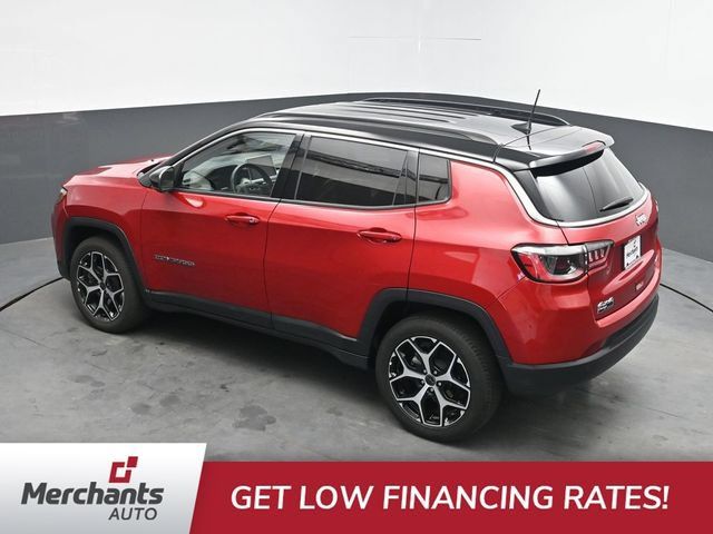 Used 2025 Jeep Compass Limited AWD/4WD image 28