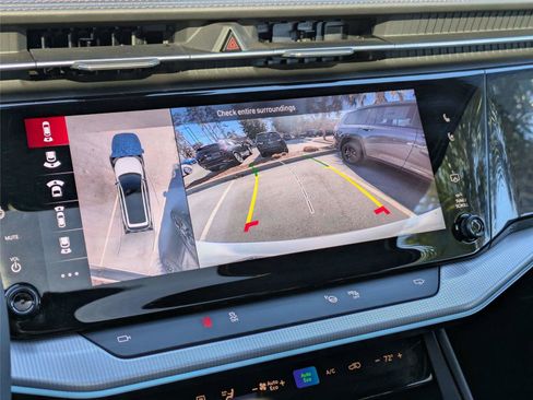 Used 2024 Jeep Wagoneer Launch Edition image 25