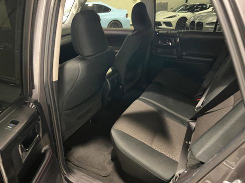 Used 2019 Toyota 4Runner TRD Off-Road image 29