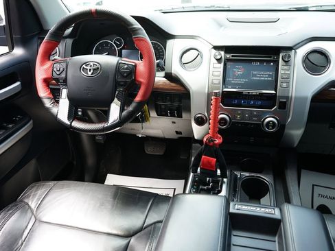 Used 2016 Toyota Tundra Limited w/ Limited Premium Package AWD/4WD image 11