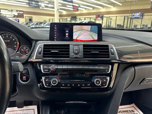 Used 2018 BMW M3 image 28