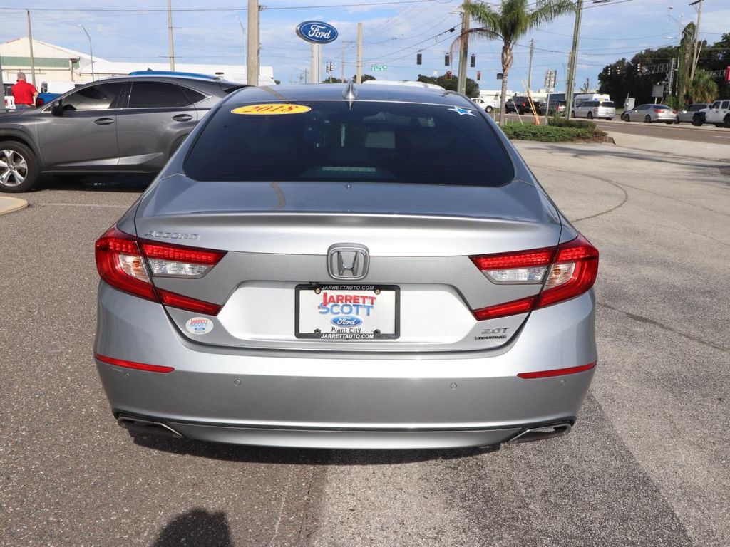 Used 2018 Honda Accord Touring image 10