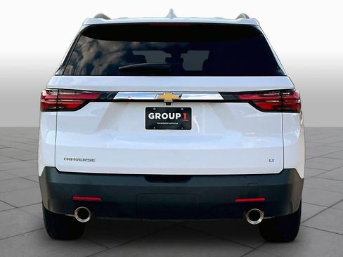 Used 2023 Chevrolet Traverse LT FWD image 4