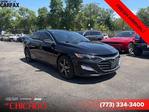Used 2019 Chevrolet Malibu LT FWD image 1