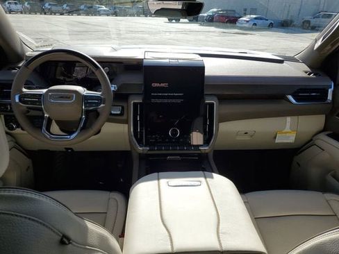 New 2026 GMC Yukon XL Denali image 12