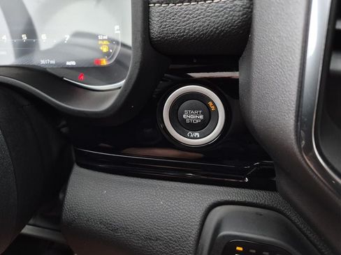 New 2026 RAM 1500 Laramie AWD/4WD image 22